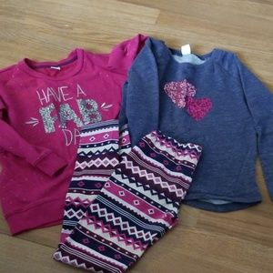 Matching set, 2 sweatshirts and leggings